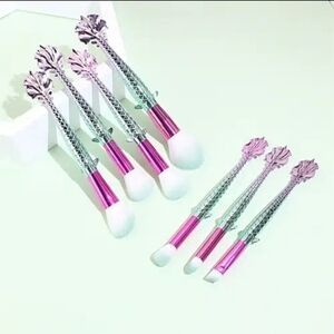 7PC Mermaid Tail Makeup Brush Set